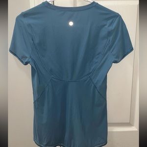 LULULEMON BREATHABLE SHIRT